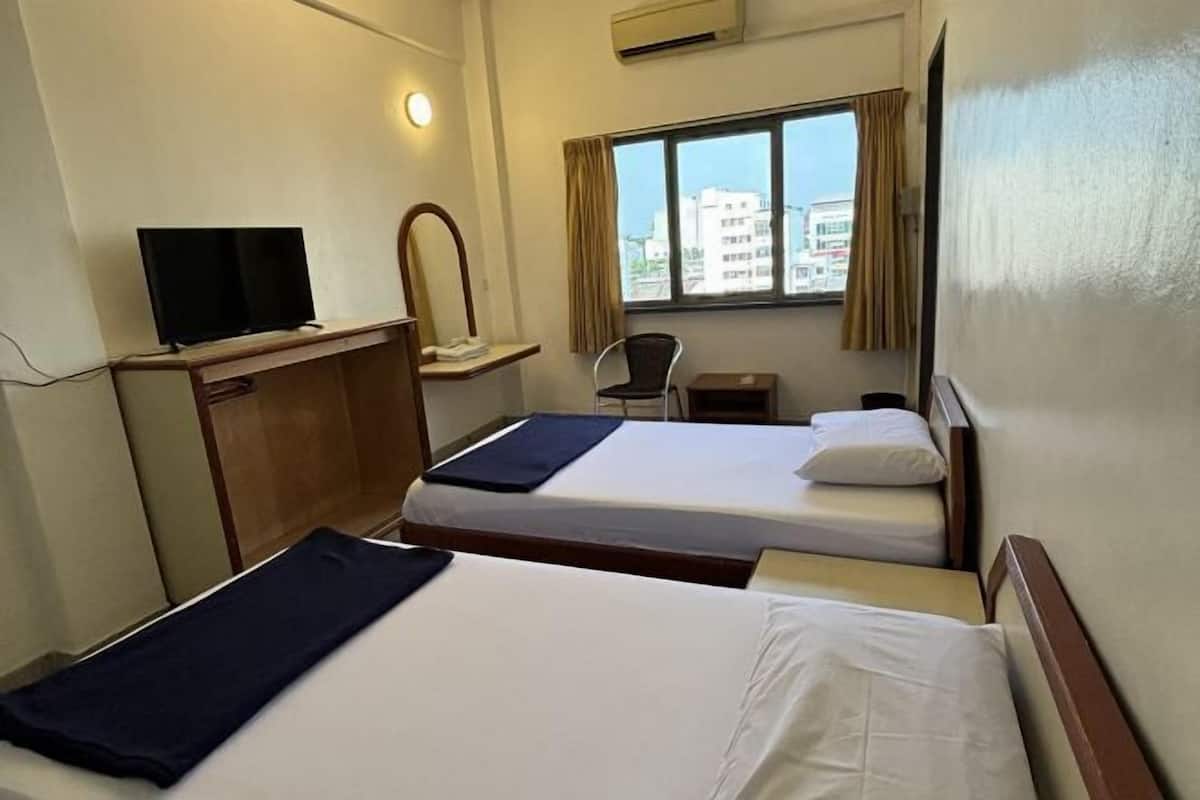 Free WiFi, bed sheets