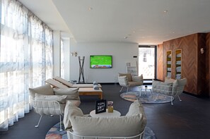 Sauna, baño de vapor, tratamientos corporales y tratamientos faciales 