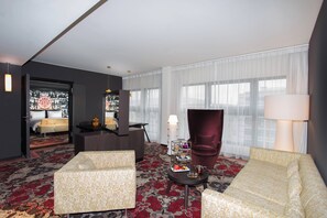 Televisión de pantalla plana de 40 pulgadas con canales vía satélite 