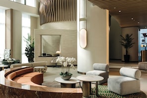Lobby sitting area - Pullman Dubai Jumeirah Lakes Towers - Hotel and Residence (Dubai)