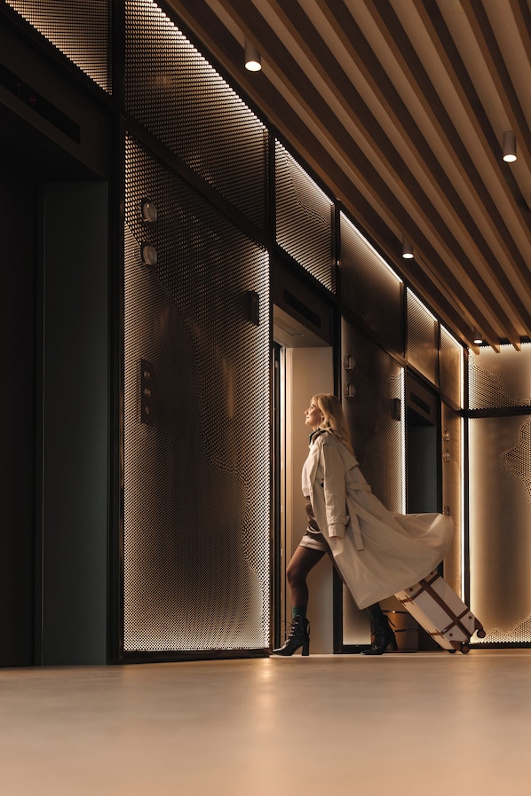 Lift - Pullman Dubai Jumeirah Lakes Towers - Hotel and Residence (Dubai)