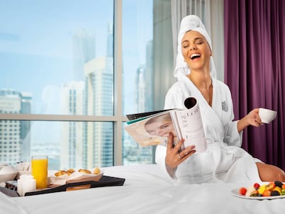 Pullman Dubai Jumeirah Lakes Towers - Hotel and Residence