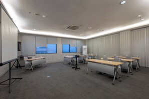 Meeting facility - Hotel 88 Grogol by WH (Jakarta)