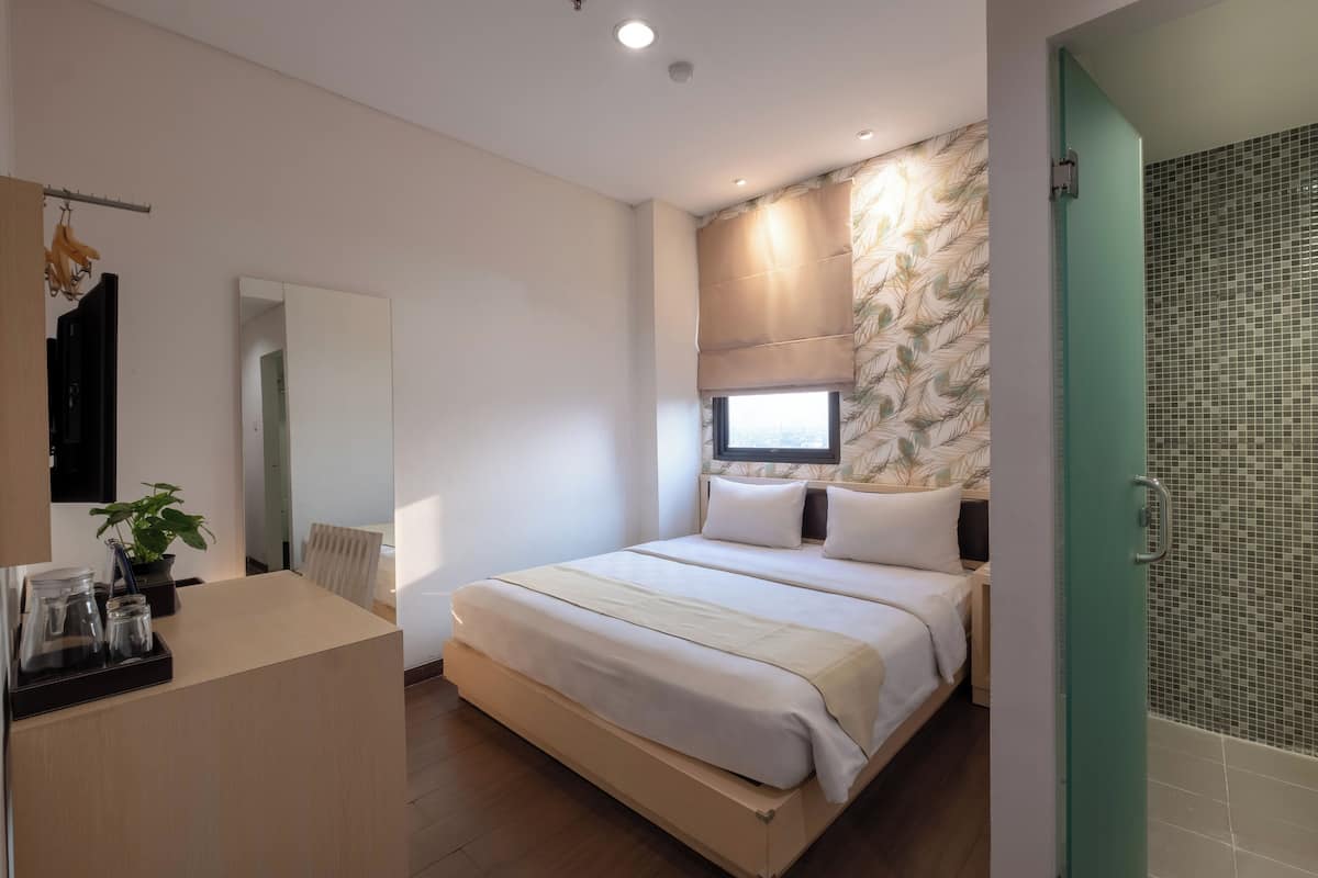 Superior Room | In-room safe, free WiFi, bed sheets