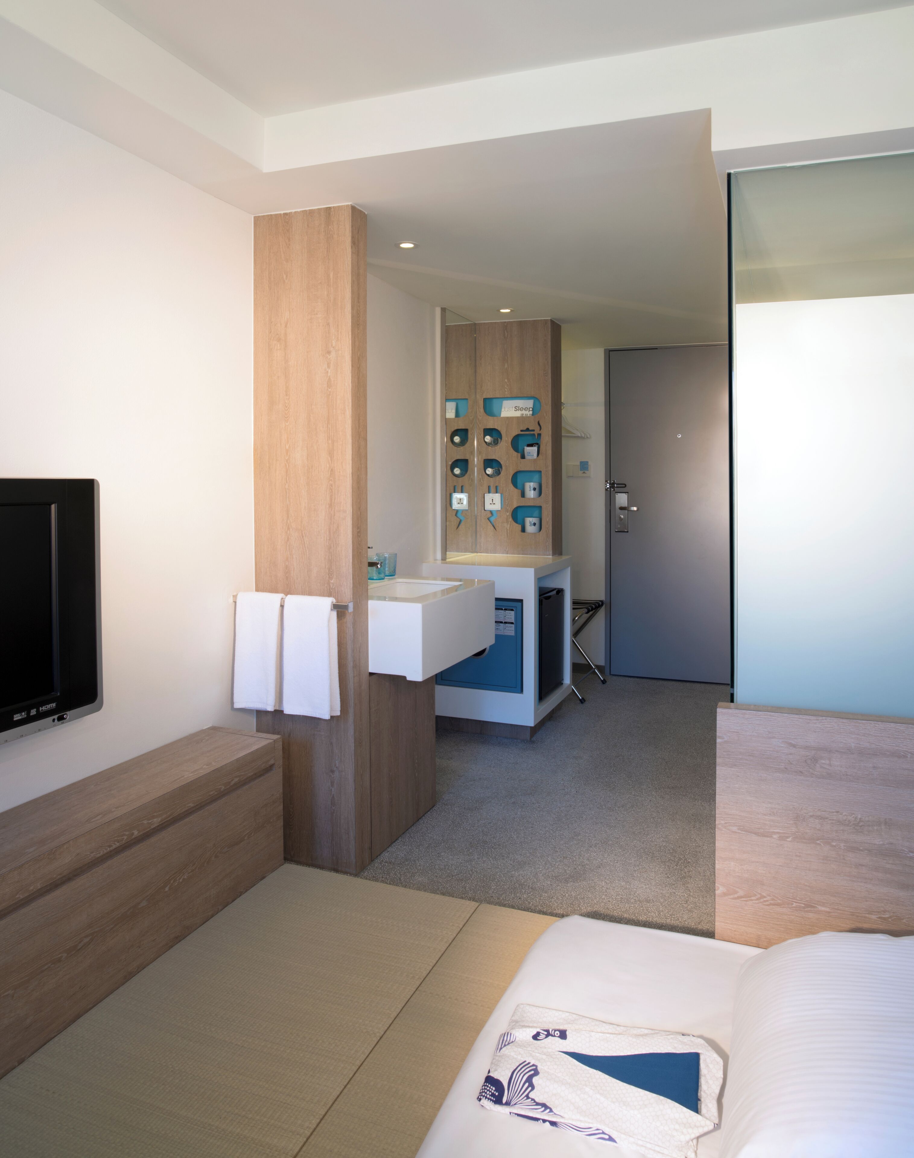 japanese room (tatami) | in-room safe, desk, free wifi, bed sheets