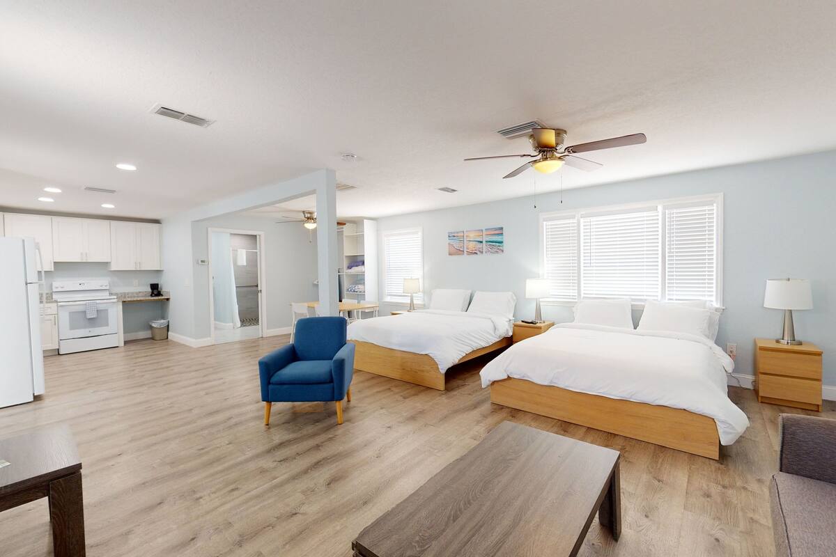 Deluxe Studio Suite | 1 bedroom, hypo-allergenic bedding, individually decorated