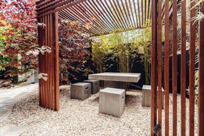 Yoko Villa | Terrace/patio - Sticky Rice Villas (Stirling)