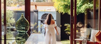 สติคกี ไรซ์ วิลลาส์