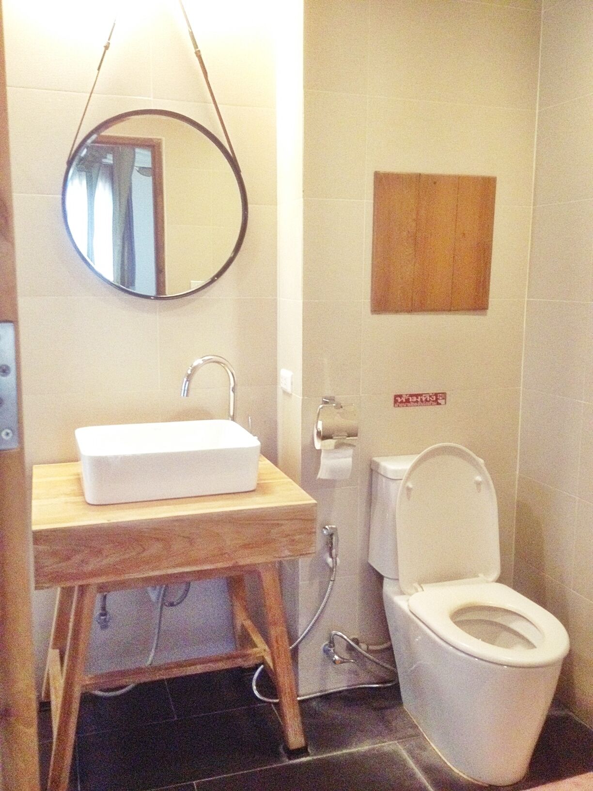 standard room | bathroom | shower, free toiletries, hair dryer, towels