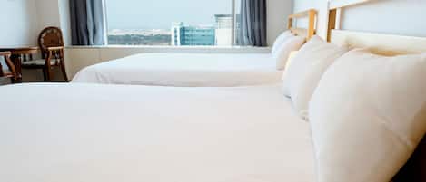 Twin Room (2Queen 150*200cm) | Blackout drapes, free WiFi
