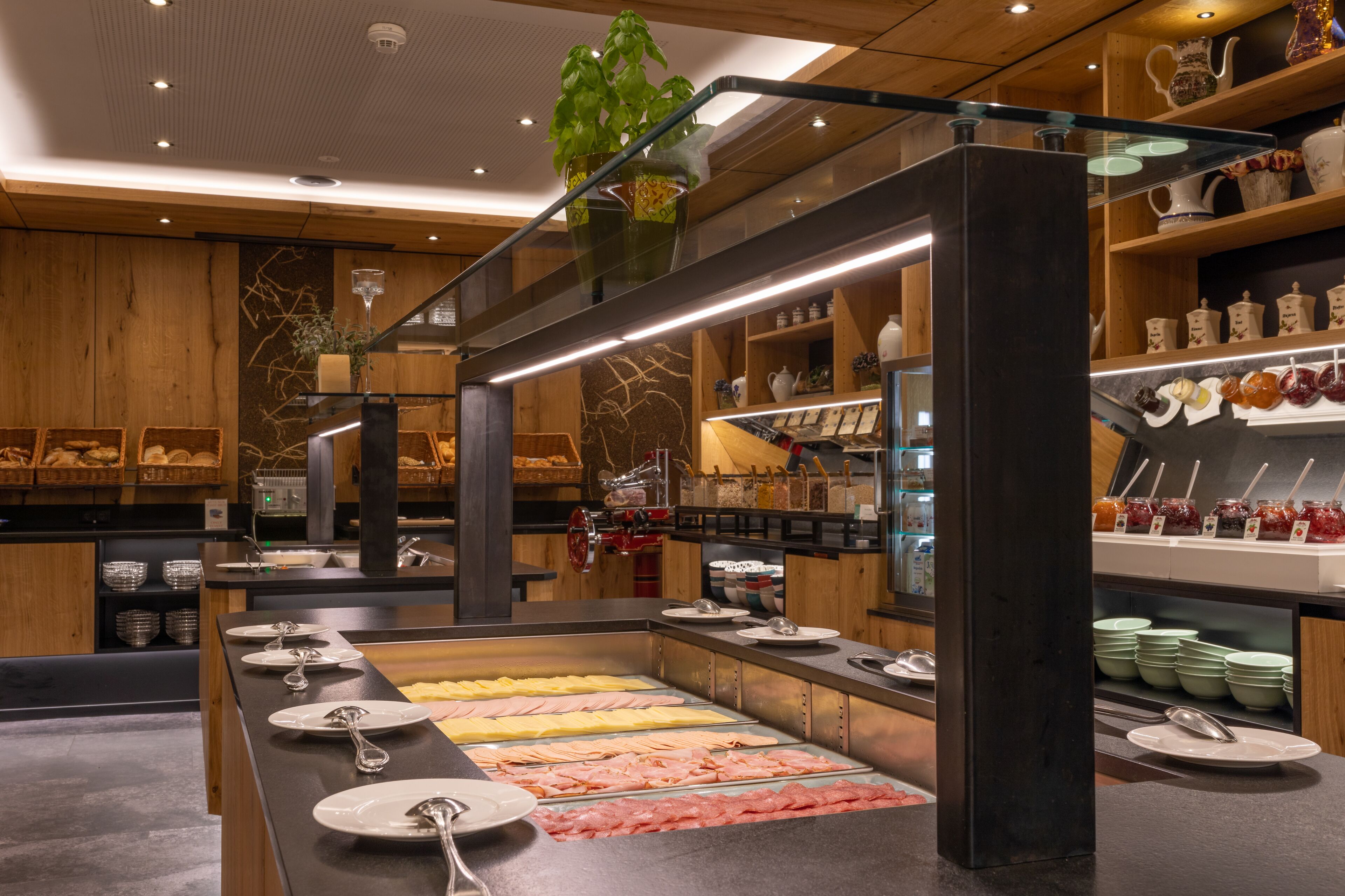 daily buffet breakfast (eur 22.00 per person)