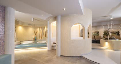VALARA Alpine Art Hotel