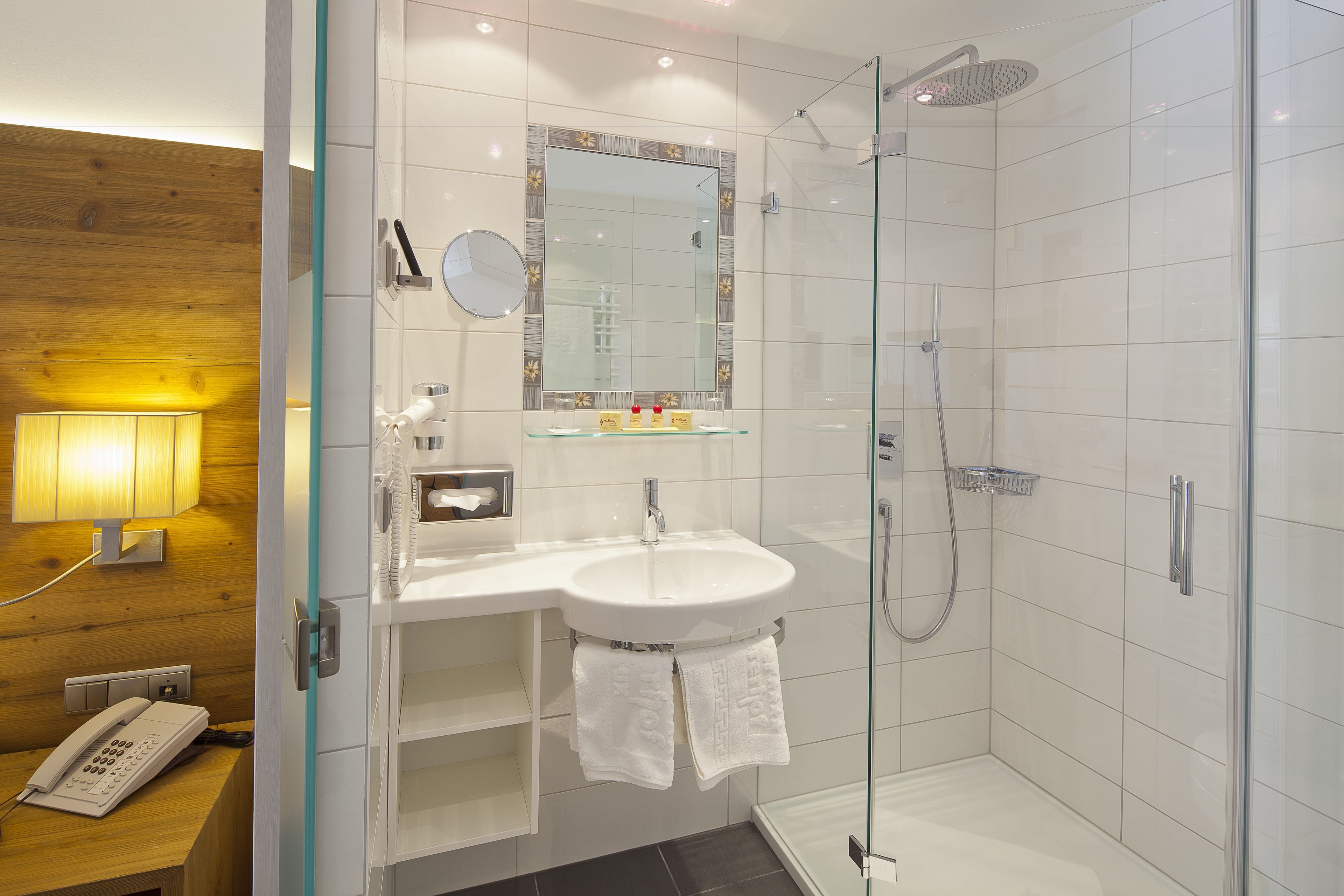 single room alpine single | 1 bedroom, hypo-allergenic bedding, minibar, in-room safe