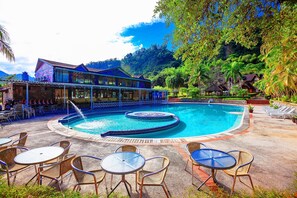 Seasonal outdoor pool
