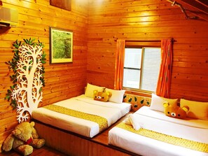 Premium bedding, down duvets, desk, blackout curtains - Master Bear Resort (Beinan)