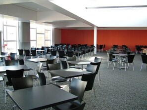 Lunch and dinner served - David Russell Apartments Campus Accommodation (St. Andrews)