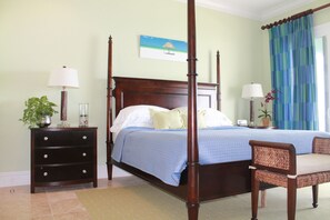 Room - Mermaid Reef Villa 3 by Living Easy Abaco (Marsh Harbour)