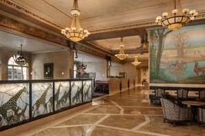 Lobby - The Davenport Tower, Autograph Collection (Spokane)
