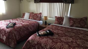 2 bedrooms, individually decorated, free WiFi, bed sheets