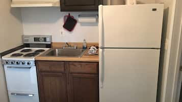 Family Apartment, Kitchenette, Lake View | Private kitchen