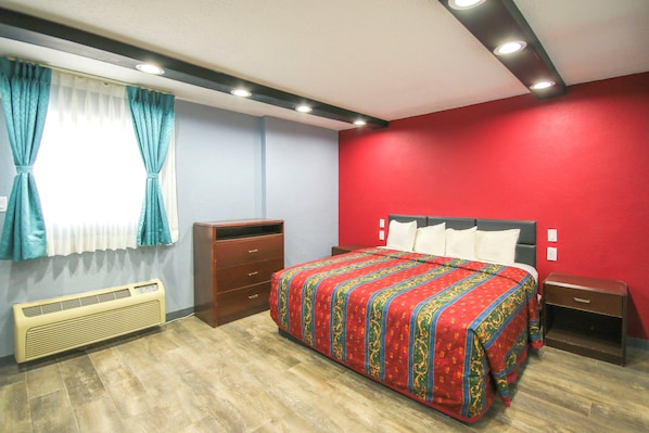 Desk, iron/ironing board, free WiFi, bed sheets