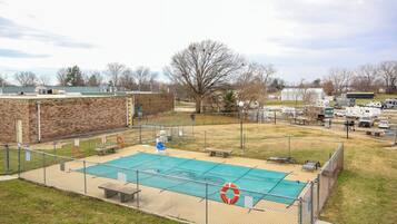 Seasonal outdoor pool