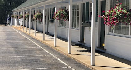School House Inn