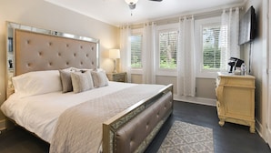 Executive Room, 1 King Bed (Louisiana) - T'Frere's House (Lafayette)