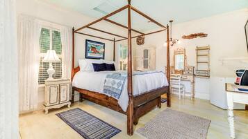 Peralatan tempat tidur premium, meja, seterika/papan seterika