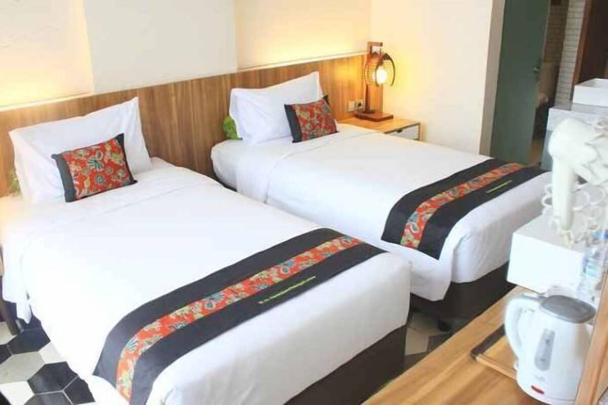 1 Schlafzimmer, hochwertige Bettwaren, Zimmersafe, Schreibtisch