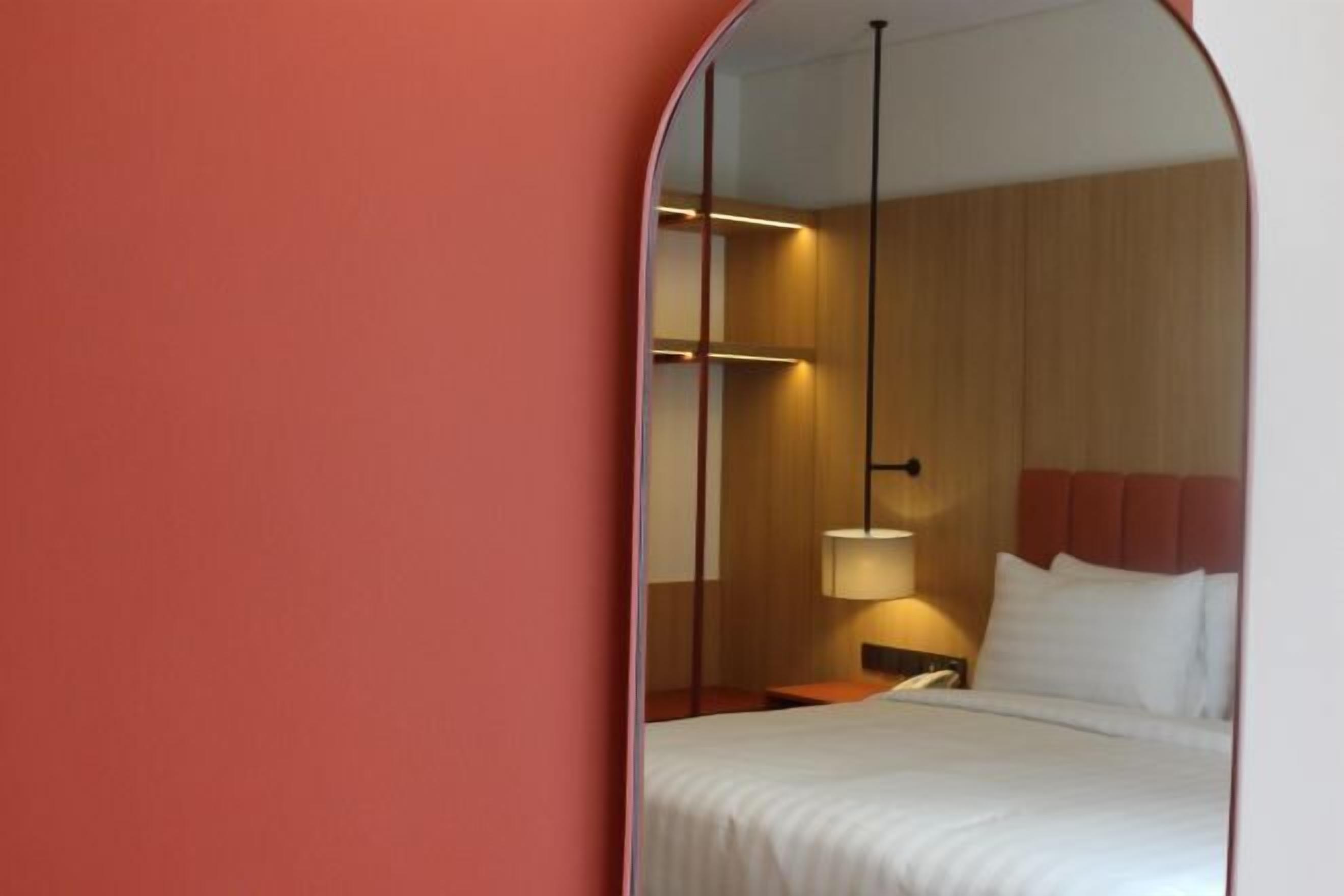 Premium bedding, in-room safe, desk, rollaway beds