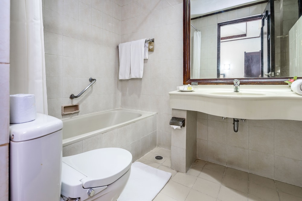 Inna Bali Heritage Hotel by null