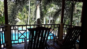 Balcony - Rattana Guesthouse & Bungalow (Koh Samui)