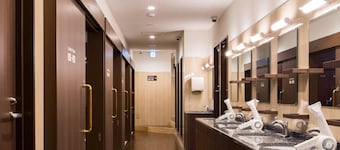 Rumor Plaza - Caters to Men