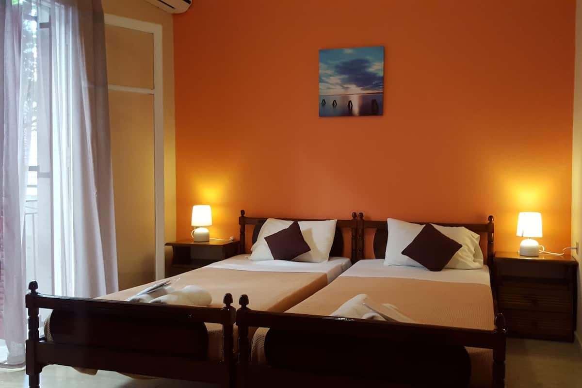 Free WiFi, bed sheets