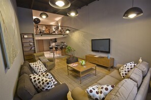 Loft Suite | Living room