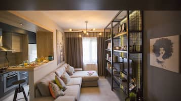 Suite, 2 Schlafzimmer | 1 Schlafzimmer, hochwertige Bettwaren, Zimmersafe, individuell dekoriert
