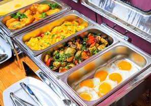 Free daily full breakfast