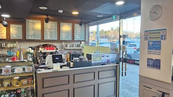 Free daily self-serve breakfast