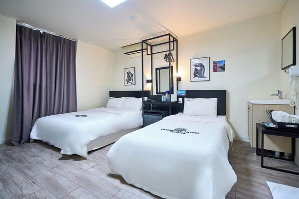 Business Twin (Light Breakfast for 2 people, Free Access of Community Room - 1 hour per stay)