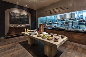 Daily buffet breakfast for a fee - Prestige Hotel Budapest (Budapest)
