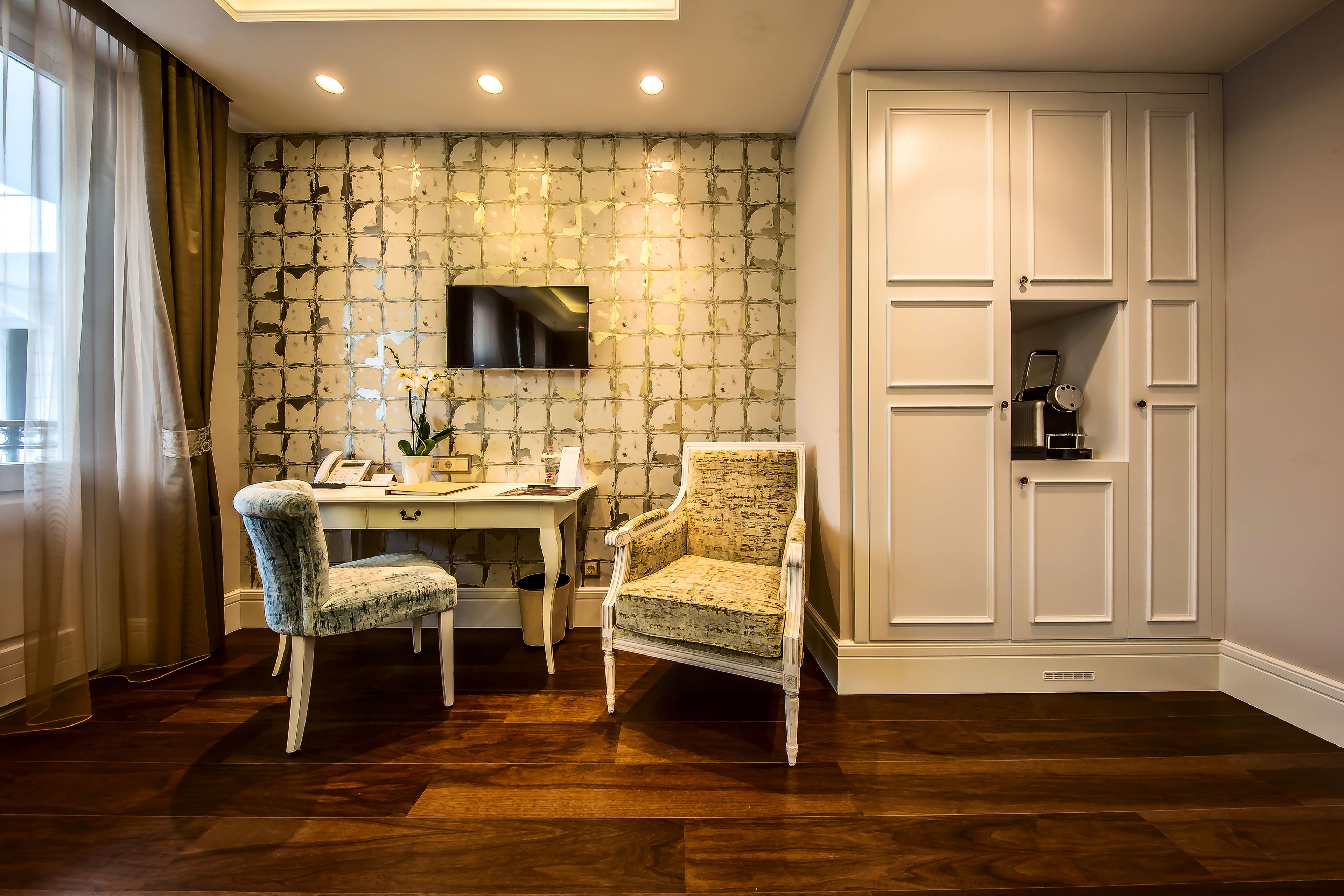 1 bedroom, minibar, in-room safe, desk