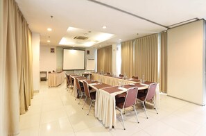 Meeting facility - Amaris Hotel Bekasi Barat (Bekasi)