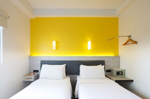 Smart Room Twin  | In-room safe, desk, free WiFi, bed sheets - Amaris Hotel Bekasi Barat (Bekasi)