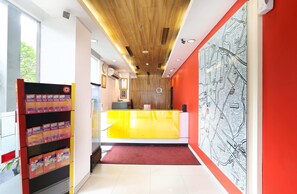 Lobby - Amaris Hotel Bekasi Barat (Bekasi)