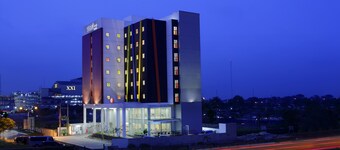 Amaris Hotel Bekasi Barat