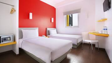 In-room safe, desk, free WiFi, bed sheets