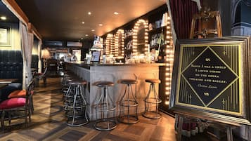Bar (en la propiedad)