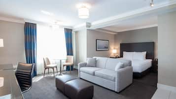 1 bedroom, in-room safe, desk, blackout curtains