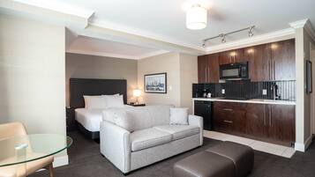 Studio Suite, 1 King Bed with Sofa bed, Kitchenette | In-room safe, desk, blackout drapes, iron/ironing board